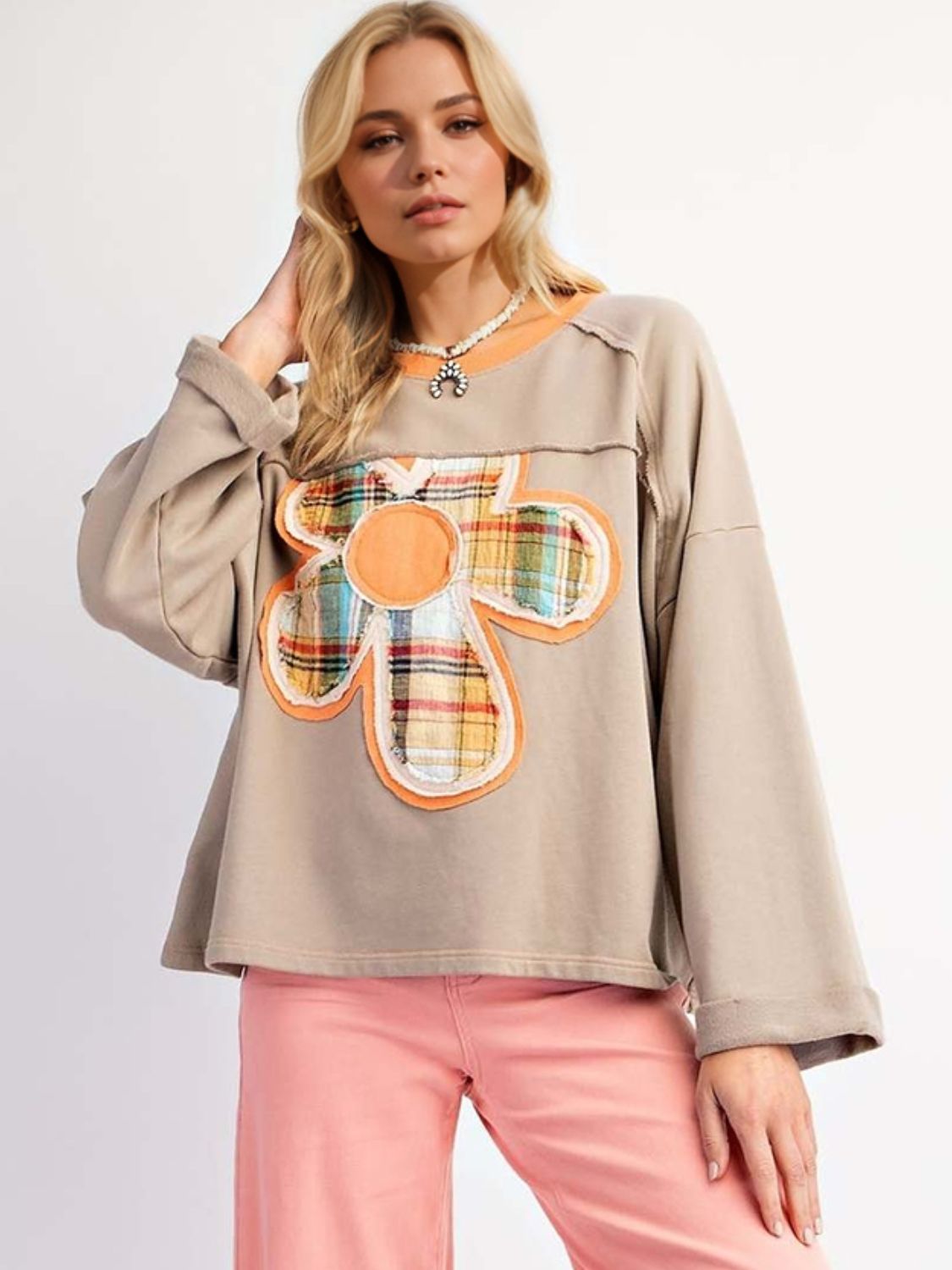 Flower Patch Plaid Round Neck Long Sleeve T-Shirt